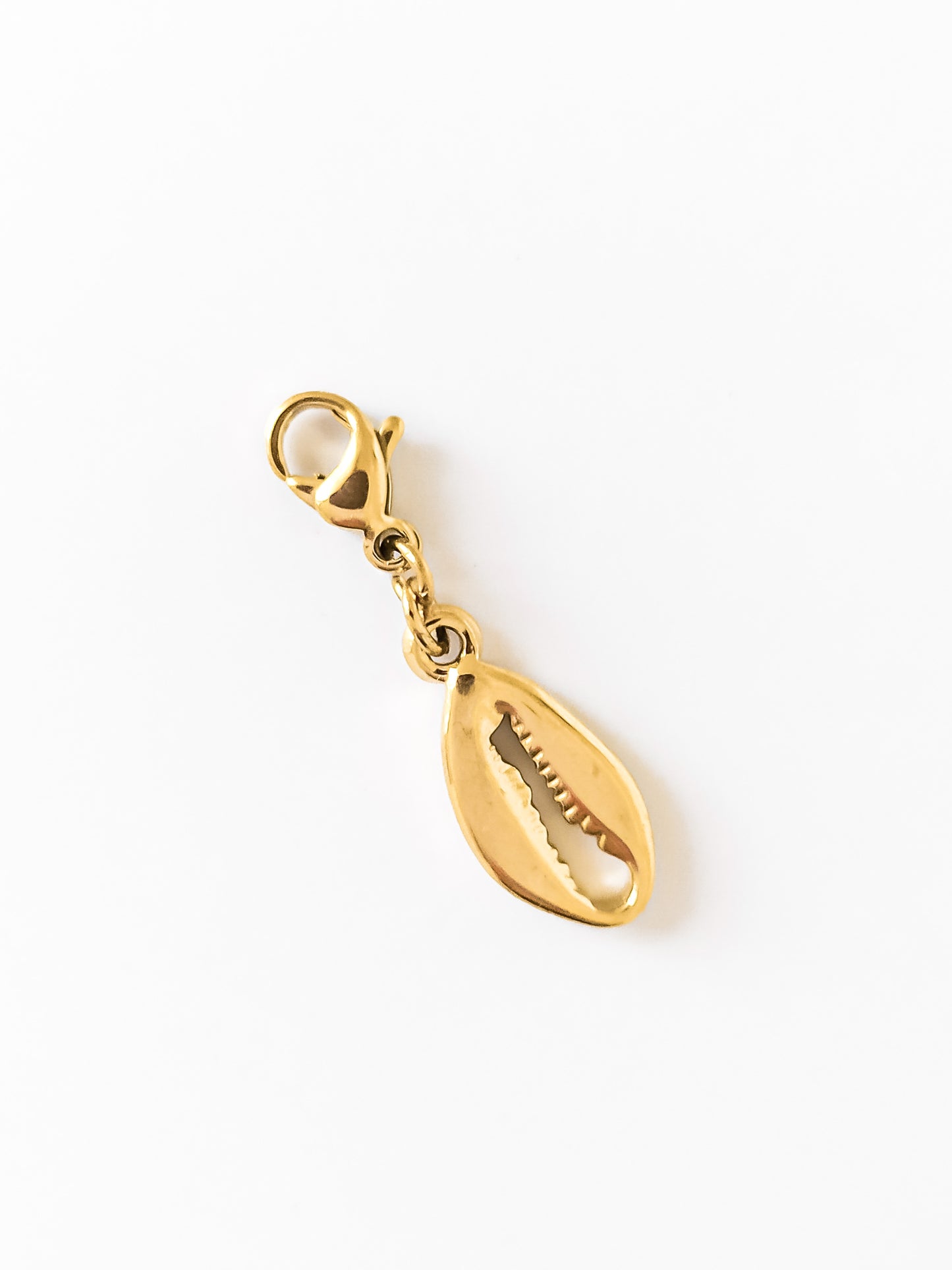 Charm coquillage cyprée